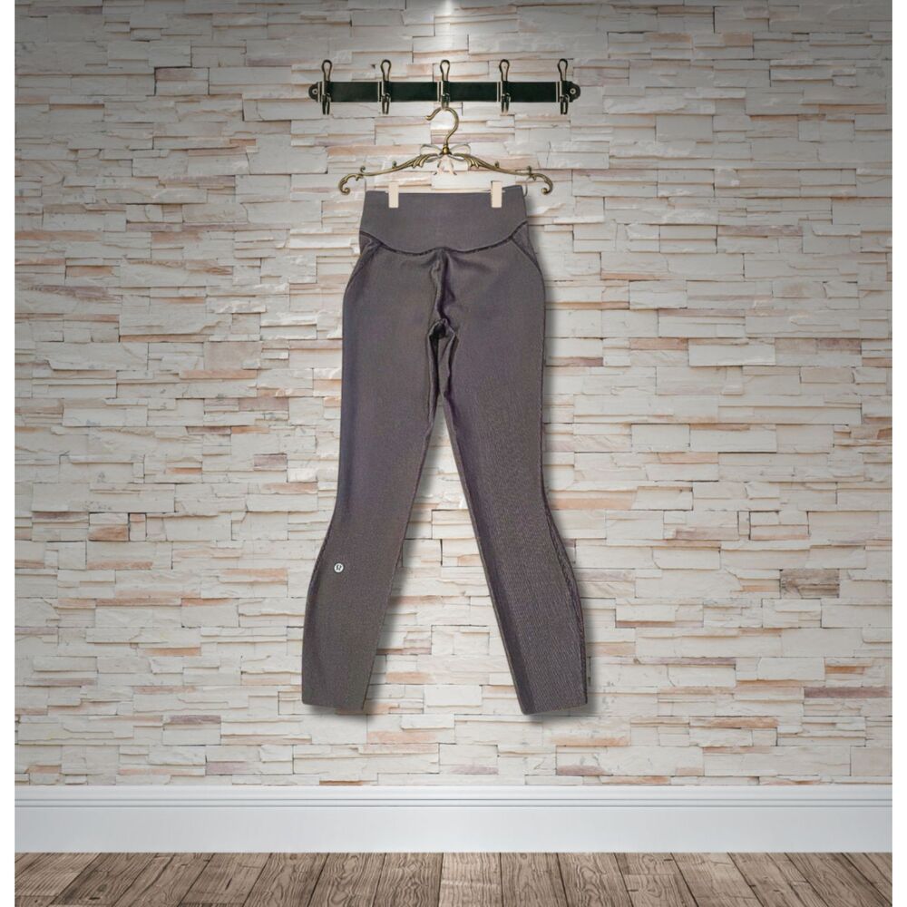 Lululemon Base Pace High-Rise Tight 25" Two-Tone Ribbed Black Gull Gray Size 4 - Picture 2 of 5